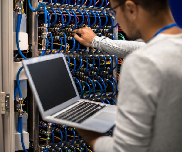 Titre Pro Technicien supérieur systèmes et réseaux